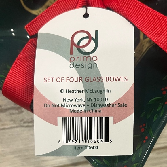 Set Of Four Small Glass Bowl - Picture 2 of 5